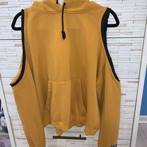 LF cut out shoulder sweatshirt